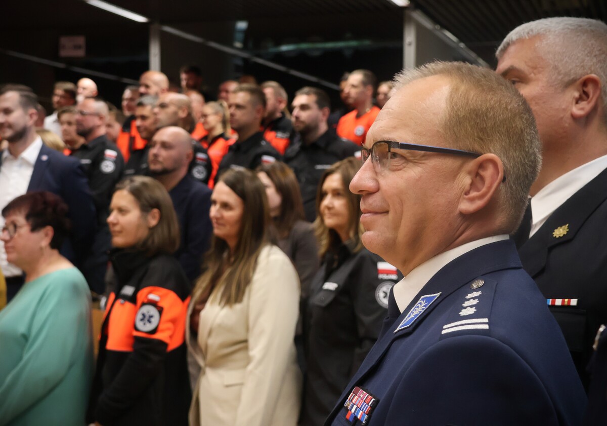 Dzień Ratownictwa Medycznego w Opolu z udziałem policjantów