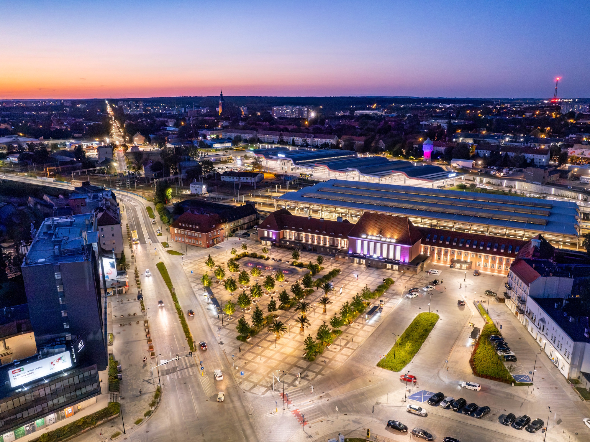 Gliwice: Trwają testy nowego systemu informacji kolejowej w Centrum Przesiadkowym