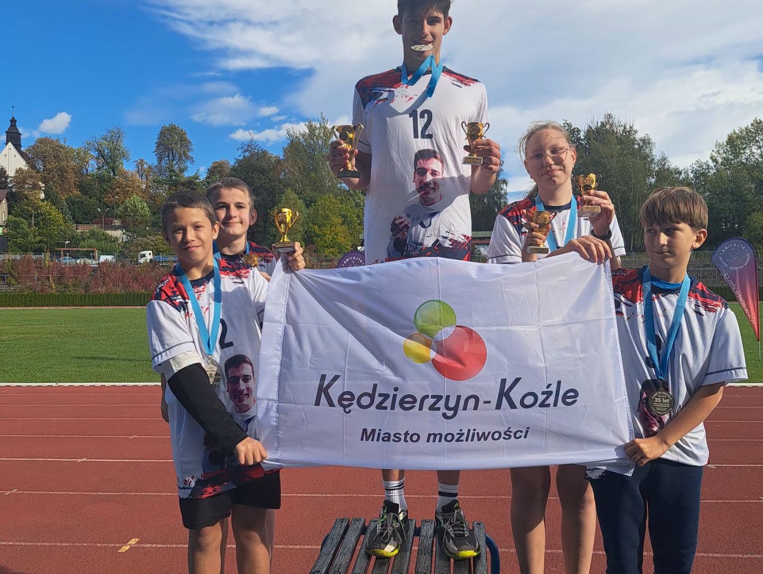Sukces uczniów Jedenastki w Czechach. Rafał Jaworski zdobył 5 medali