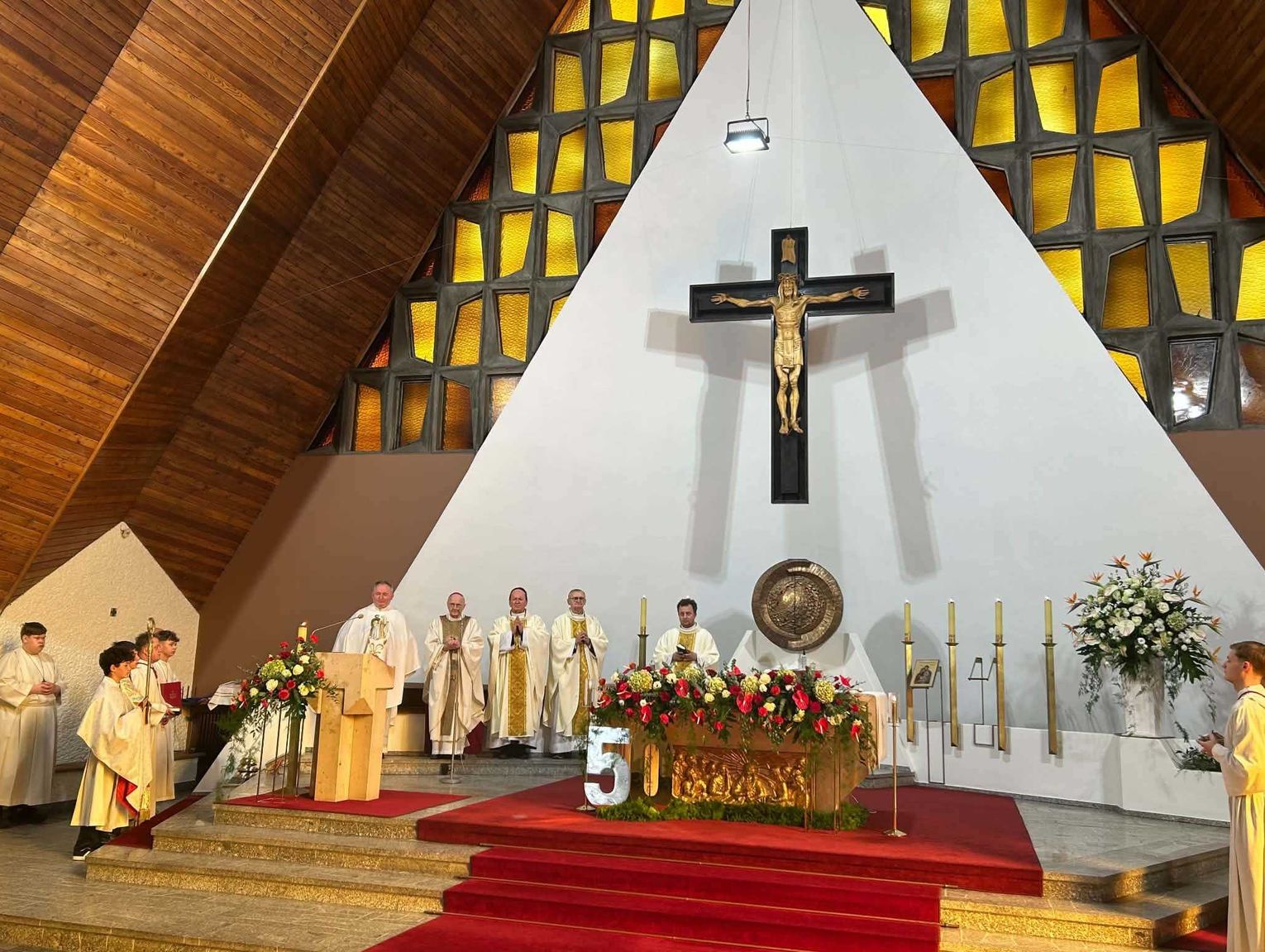 Pół wieku kościoła w Dziewkowicach - wspólnota świętowała jubileusz