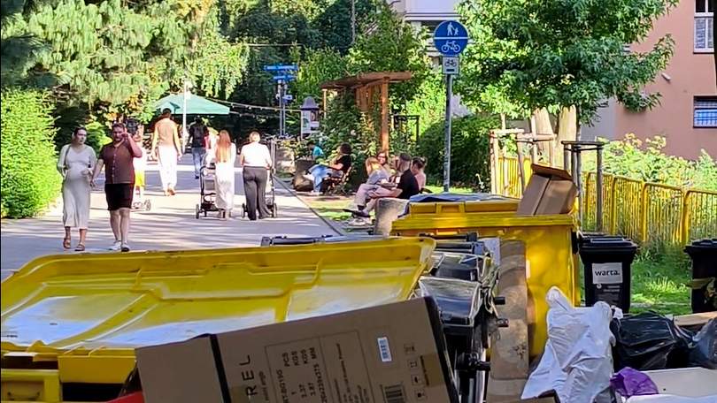 Koniec "galerii wstydu" w Gliwicach? Miasto wskazuje nową lokalizację dla śmietników z Alei Przyjaźni