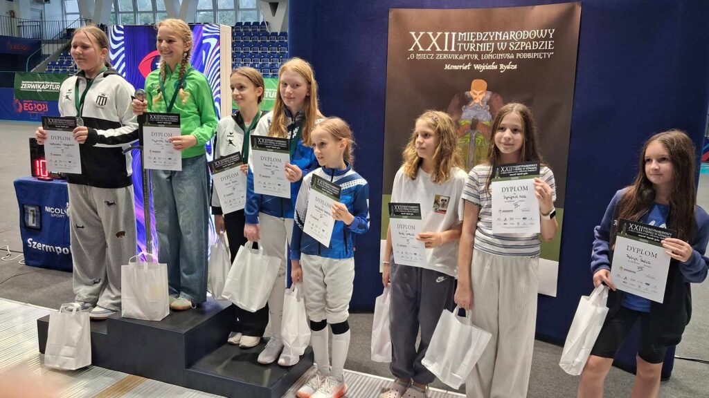 Sukces gliwickich szpadzistów na międzynarodowym turnieju w Krakowie
