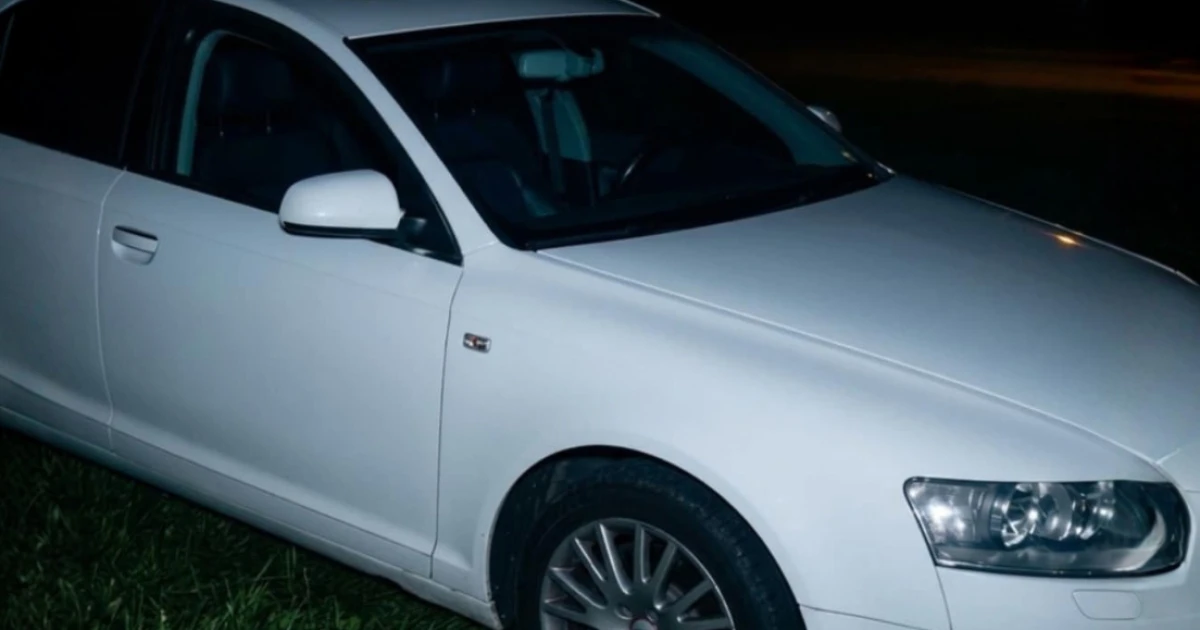 Gliwice: 15-latek uciekał przed policją w Łabędach. Zepchnął radiowóz z drogi