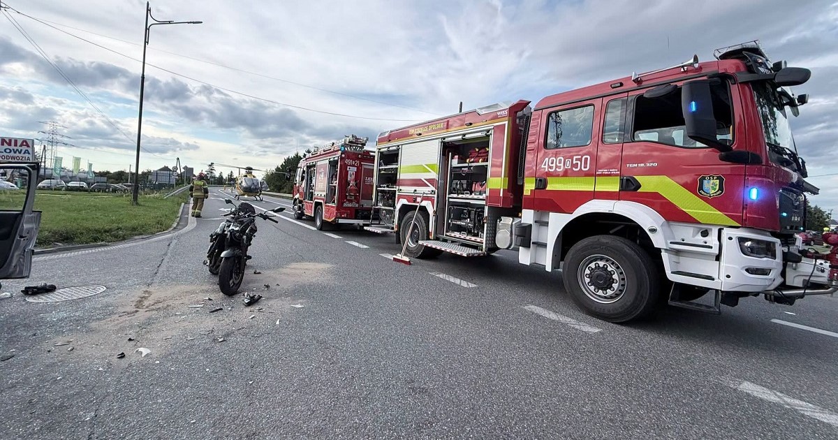 Wypadek w Strzelcach Opolskich: Dwie osoby poszkodowane po zderzeniu z motocyklem