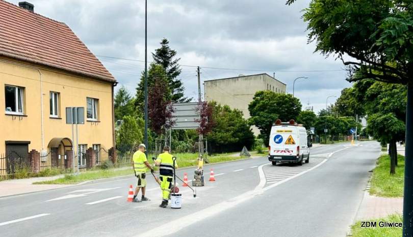 Drugi etap zmian na ulicy Daszyńskiego. Nowe pasy rowerowe i apel o ostrożność