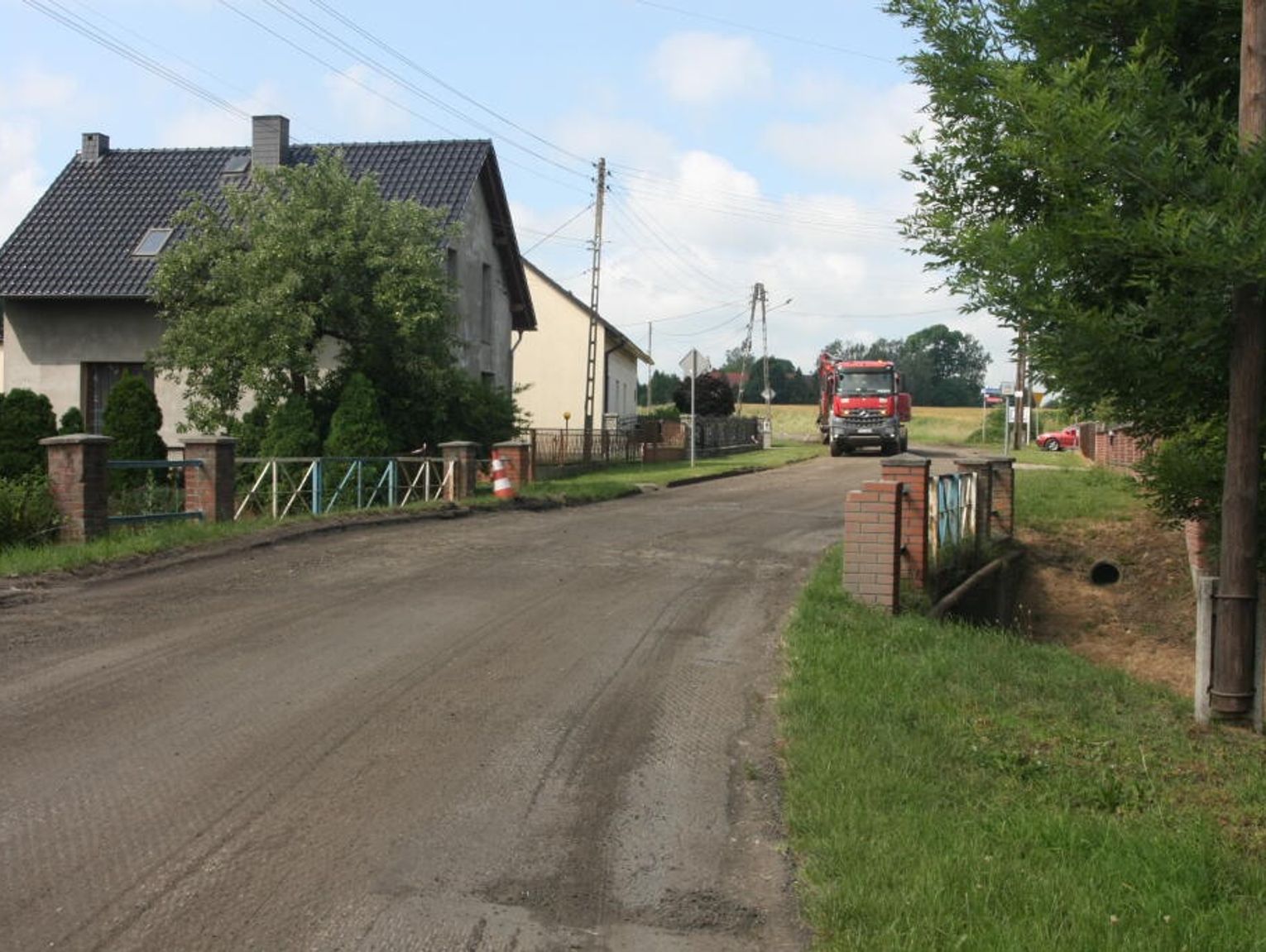 Trwa remont drogi między Zakrzowem a Ciskiem. Kierowcy muszą uzbroić się w cierpliwość