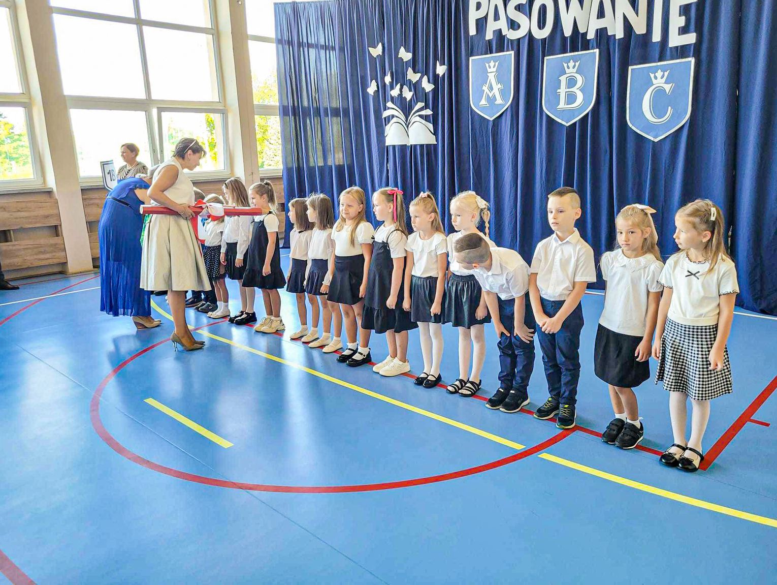 728 uczniów rozpoczęło edukację w powiecie strzeleckim