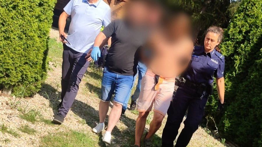 Seria przestępstw w Zawadzkiem: 34-latek ukradł auto i napadł na sklep oraz pielgrzymów