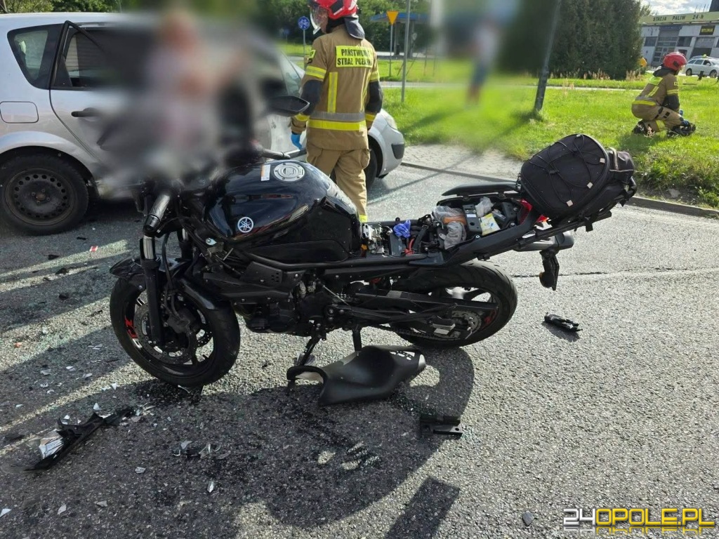 Wypadek w Strzelcach Opolskich: Dwie osoby poszkodowane, na miejscu lądowało LPR