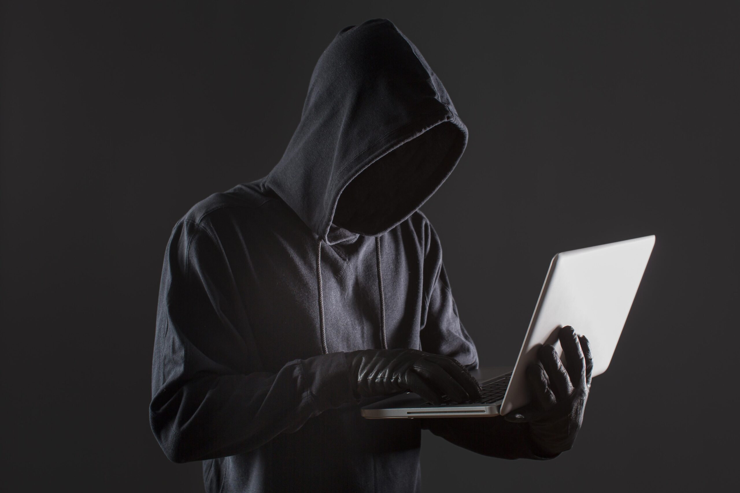 Oszukana na 77 tysięcy złotych - Mieszkanka Gliwic padła ofiarą cyberprzestępców