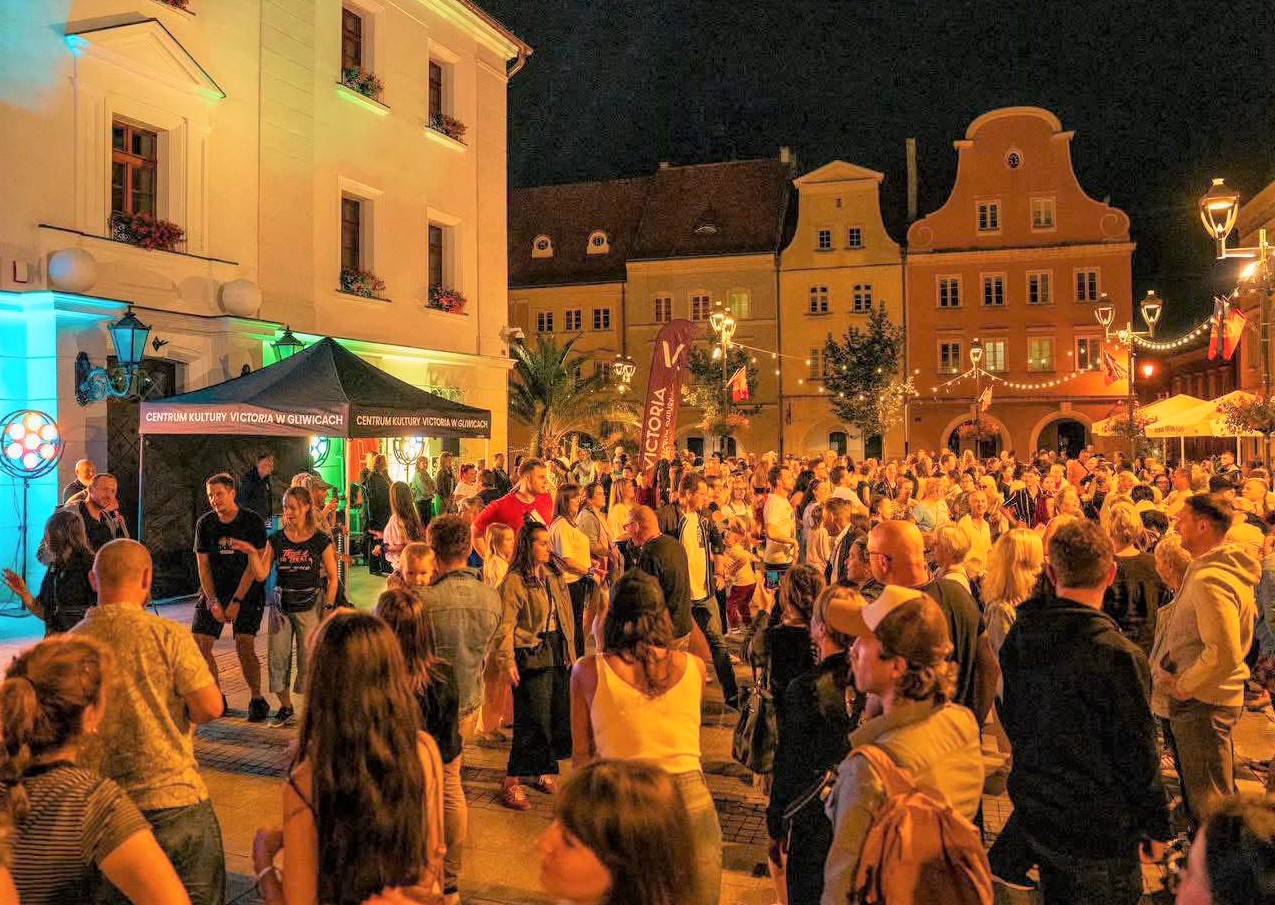 Ostatnia szansa na taniec pod chmurką: Gliwicka Potańcówka kończy sezon