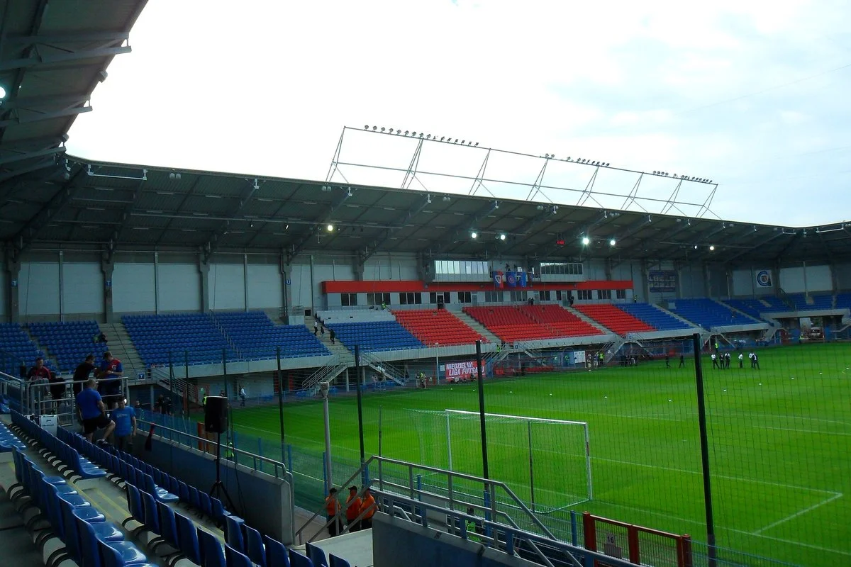 Piast Gliwice - Cracovia wynik 3:1. Wygrana gospodarzy w 12. kolejce Ekstraklasy