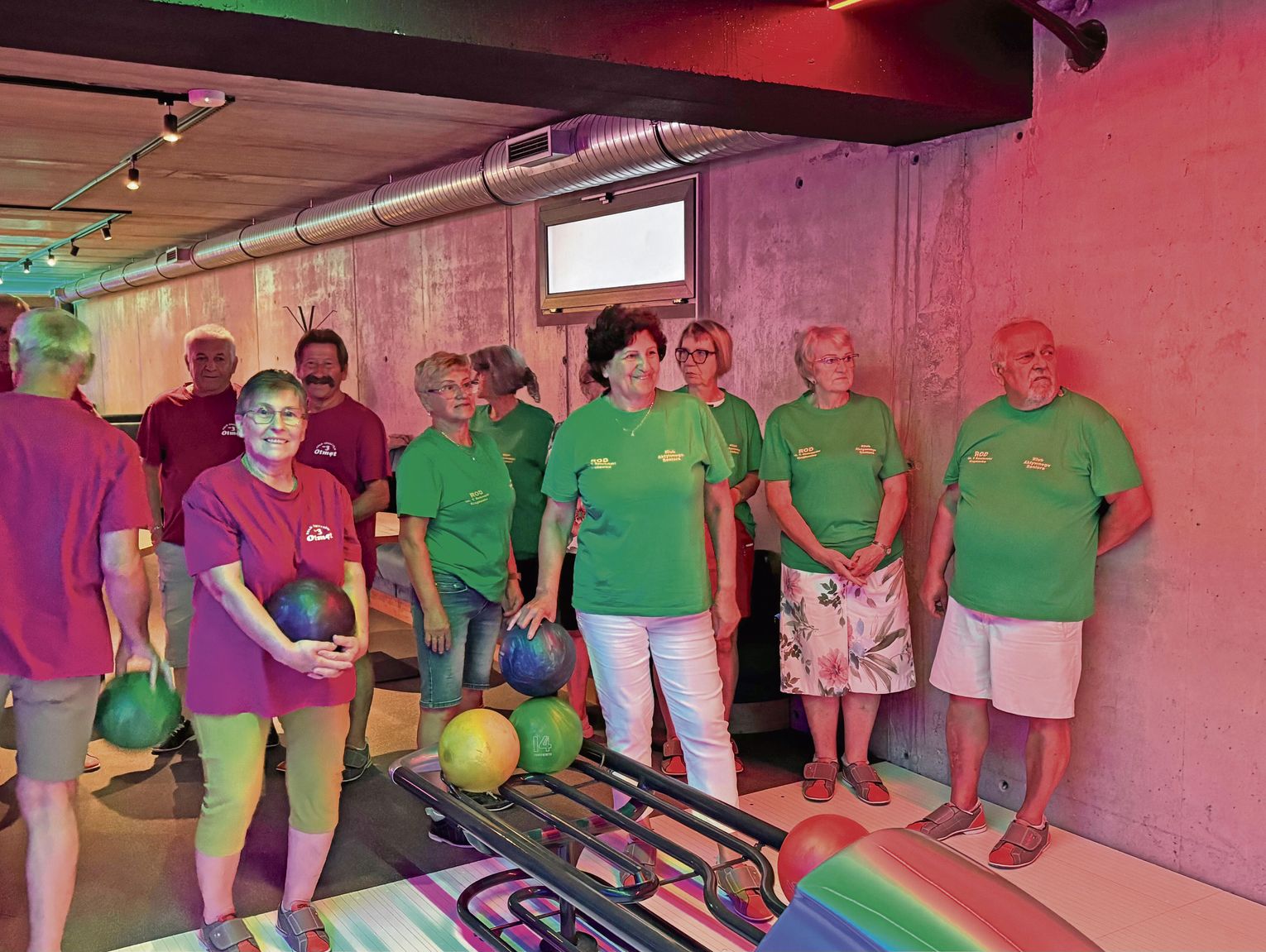 Sportowa rywalizacja seniorów w Krapkowicach: Zawody o Puchar Starosty