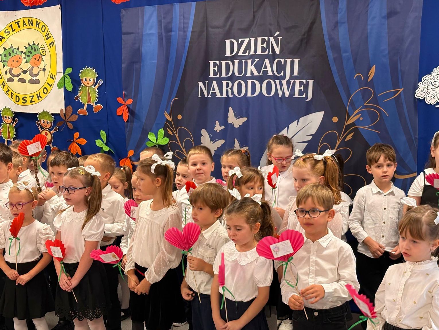 Dzień Edukacji Narodowej w przedszkolu. Dzieci podziękowały nauczycielom